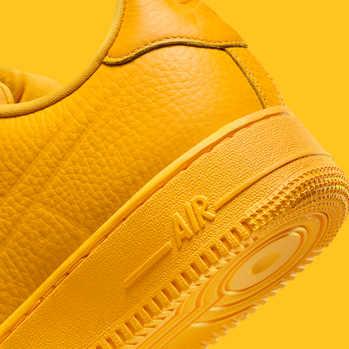 Nike Air Force Waterproof University Gold: Phiên Bản Chống Nước Cực Độc Đáo! - 10