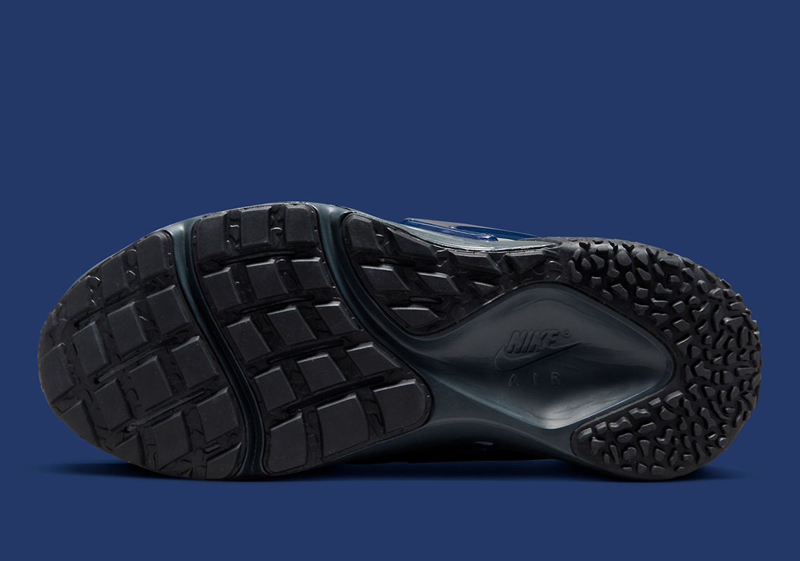 Nike Air Huarache Craft: Bản Đen Lịch Lãm với Chút Sáng Tạo - 5