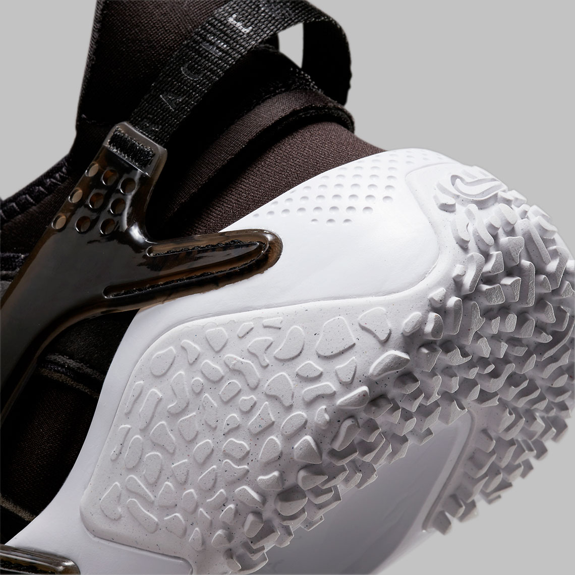 Nike Air Huarache Craft với màu đen/trắng kiểu dáng đẹp - 7