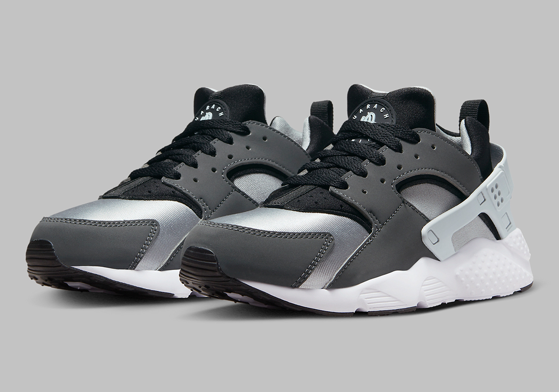 Nike Air Huarache Grade School Grey/Silver/Black: Lựa Chọn Cho Học Sinh Năm Học Mới - 1