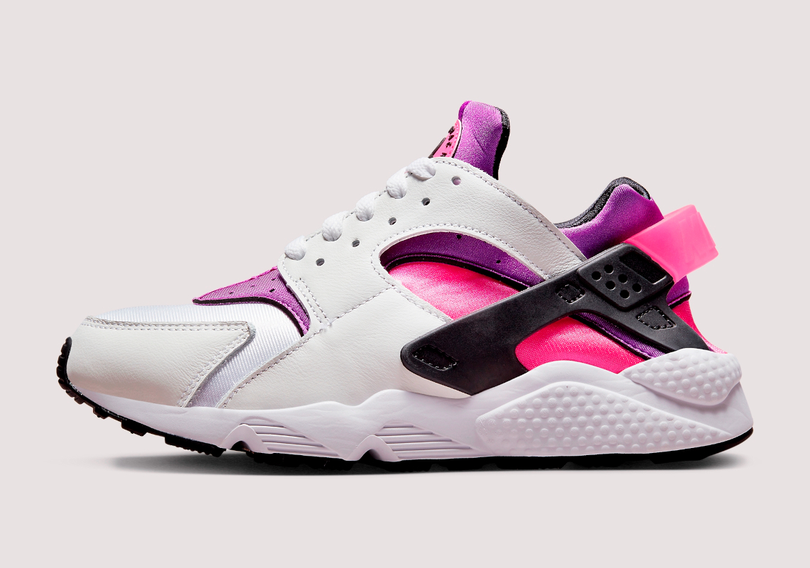 Nike Air Huarache Hyper Pink: Hòa Mình Trong Sắ - 1