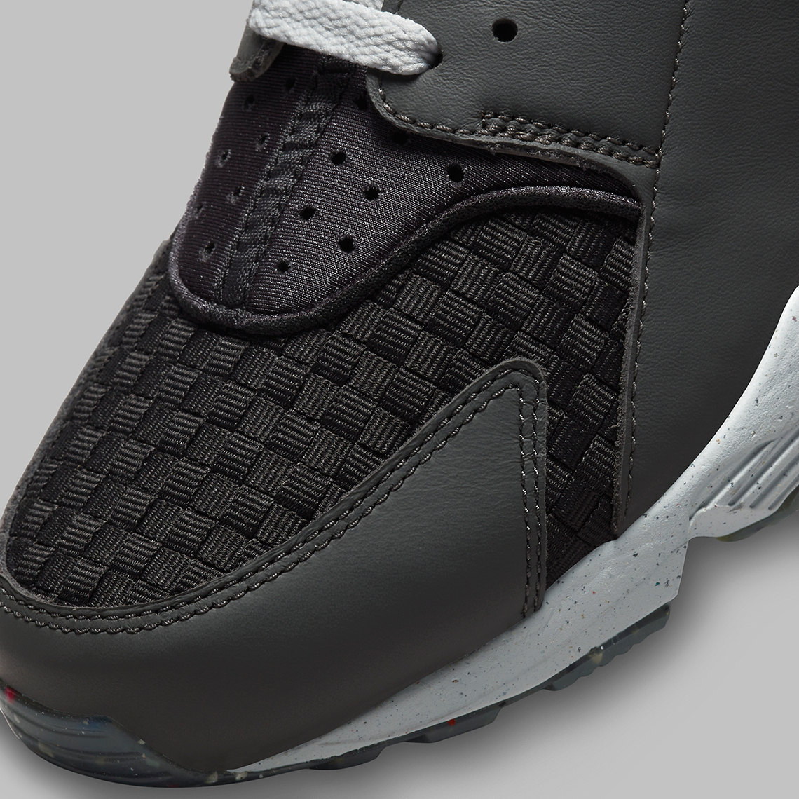  Nike Air Huarache Next Nature chuẩn bị cho mùa thu vớimàu xám đen - 8