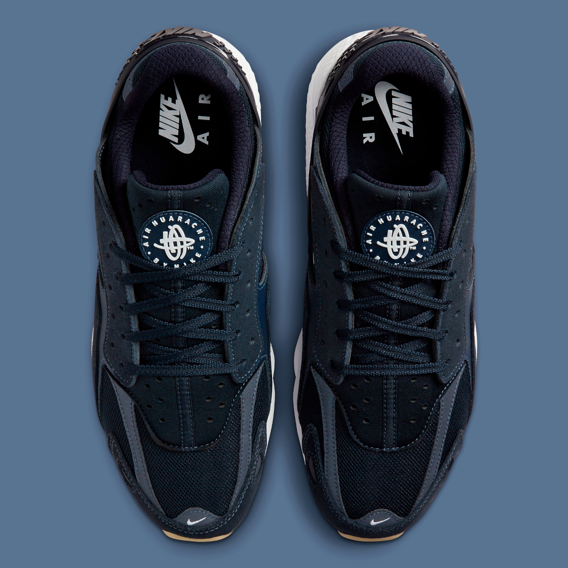 Nike Air Huarache Runner Đêm Giữa: Kết Hợp Kỷ Niệm và Hiện Đại! - 11