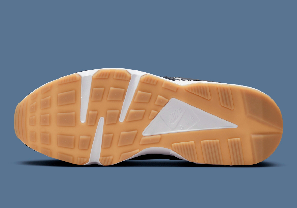 Nike Air Huarache Runner Đêm Giữa: Kết Hợp Kỷ Niệm và Hiện Đại! - 13