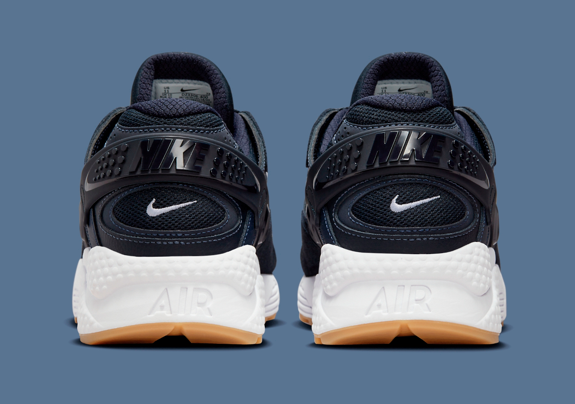 Nike Air Huarache Runner Đêm Giữa: Kết Hợp Kỷ Niệm và Hiện Đại! - 5