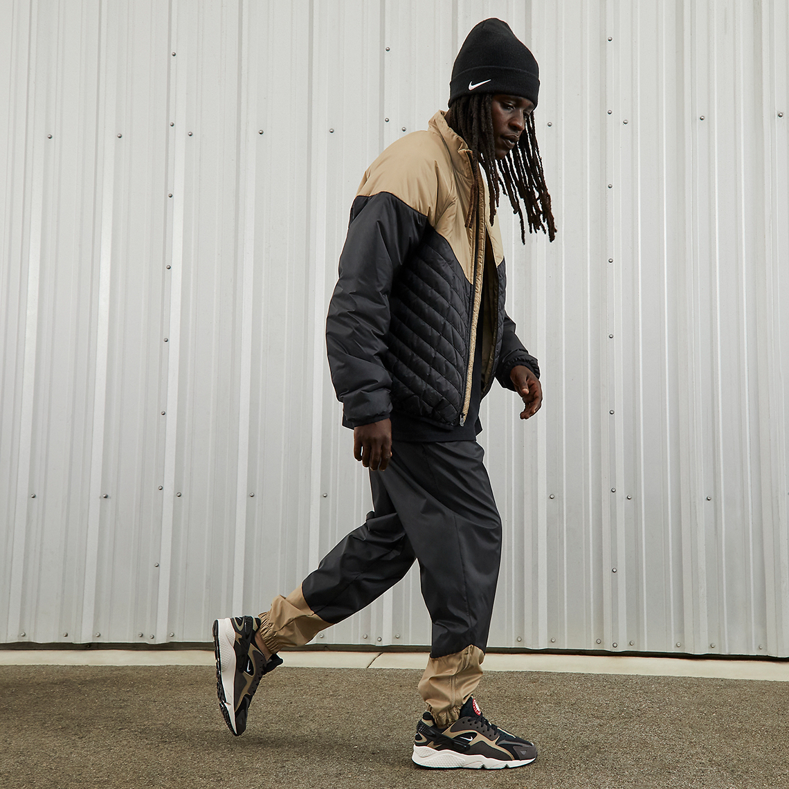 Nike Air Huarache Runner: Sự kết hợp tinh tế giữa cổ điển và công nghệ thập kỷ 2000! - 2