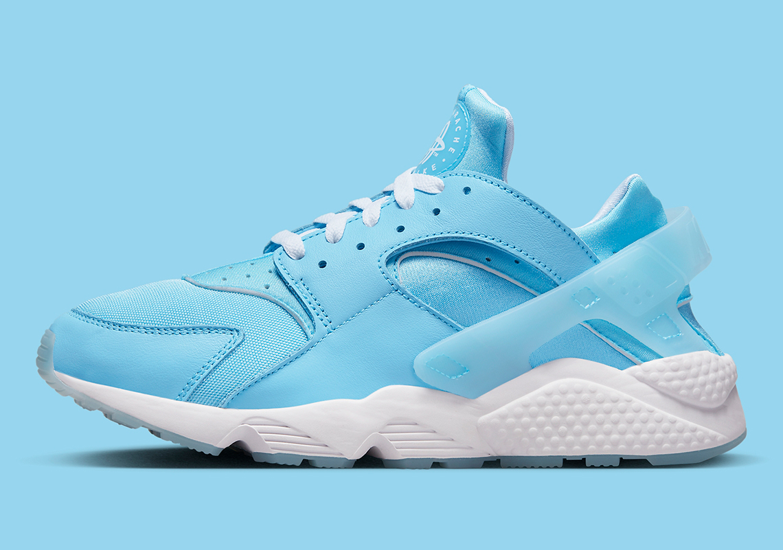 Nike Air Huarache với màu sắc University Blue - 1