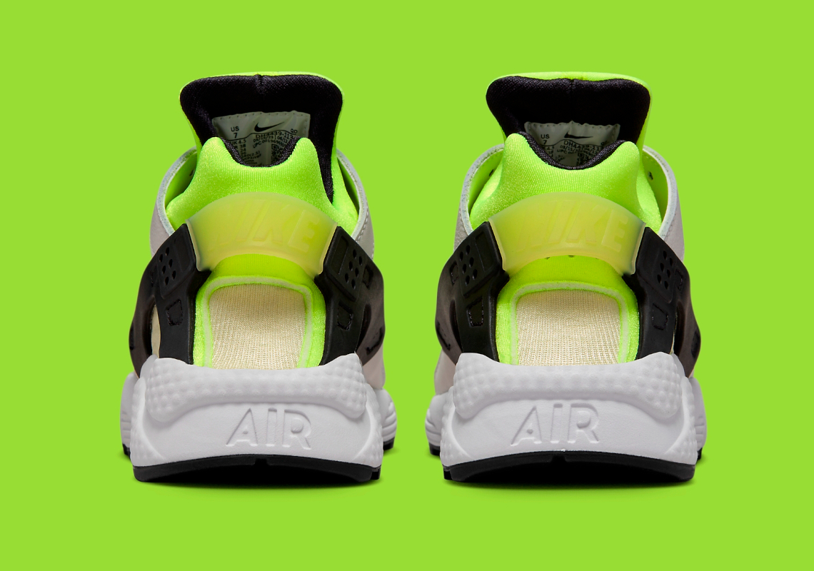 Nike Air Huarache White/Volt: Hòa Quyện Quá Khứ và Hiện Đại Cho Phái Đẹp! - 6