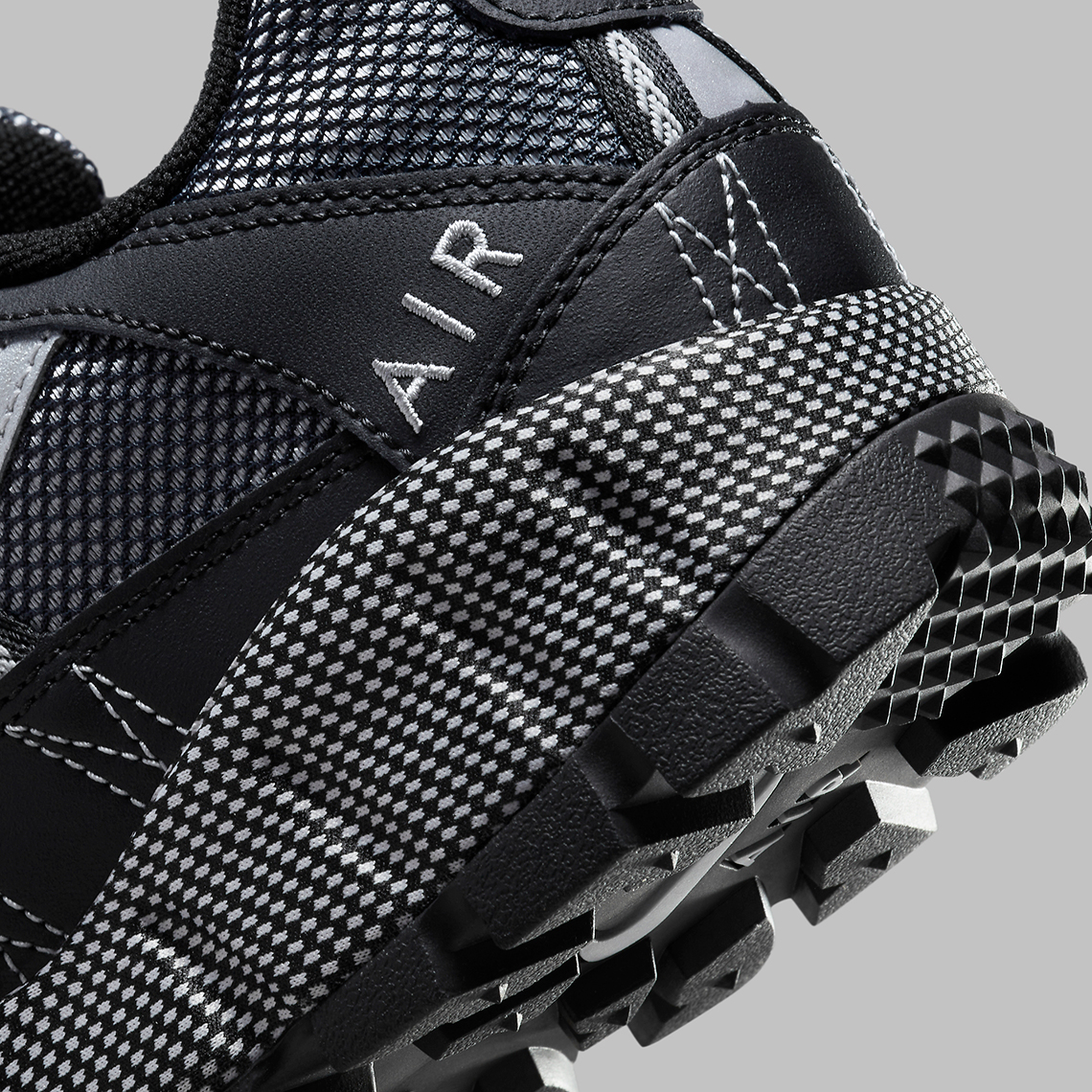 Nike Air Humara Black/Metallic Silver: Giày đường mòn hoàn hảo cho cả ngày và đêm. - 8