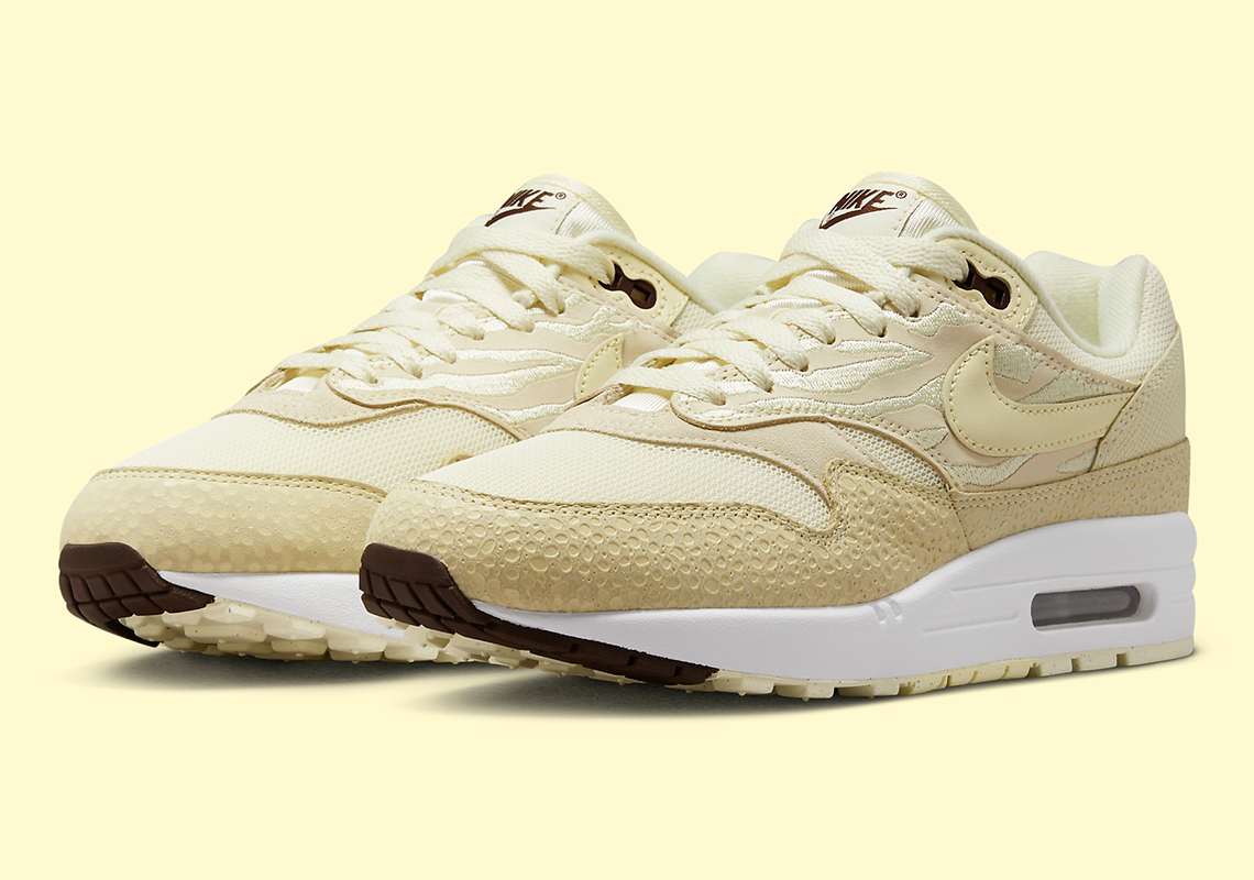 Nike Air Max 1 '87 hoang dã với các sọc thêu