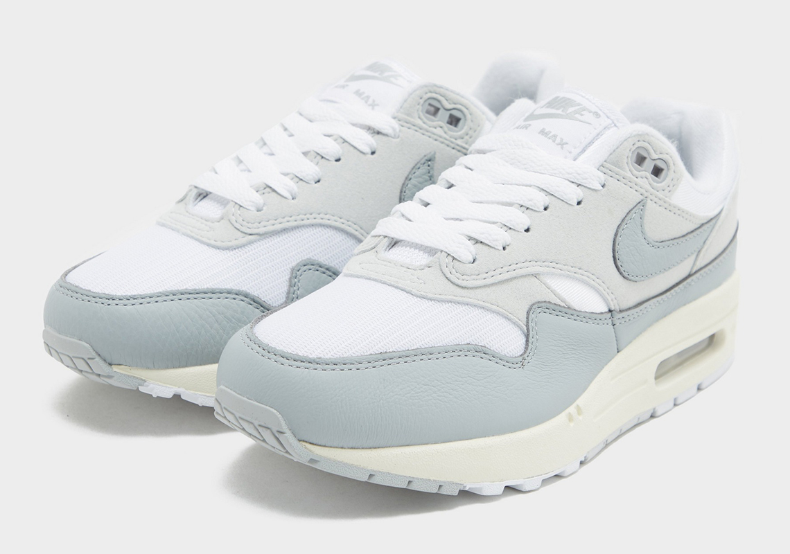 Nike Air Max 1: Bước Nhảy Mới với Sắc Màu 'Football Grey' - 3