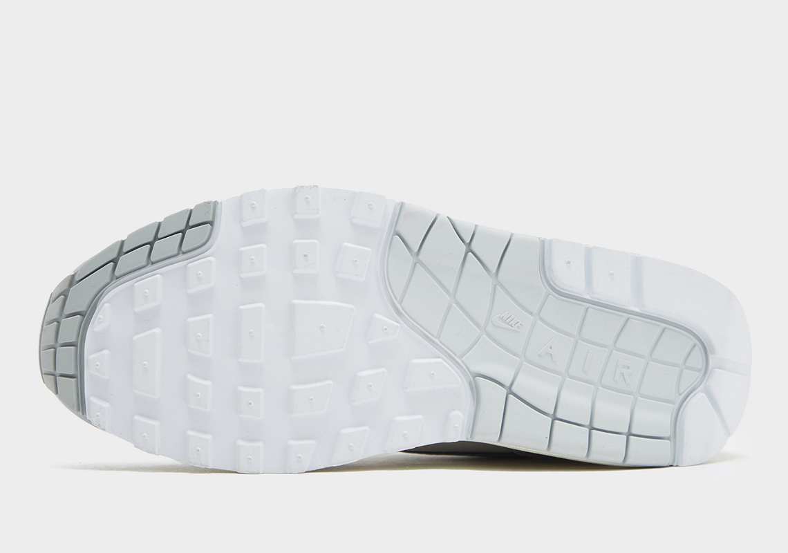 Nike Air Max 1: Bước Nhảy Mới với Sắc Màu 'Football Grey' - 6