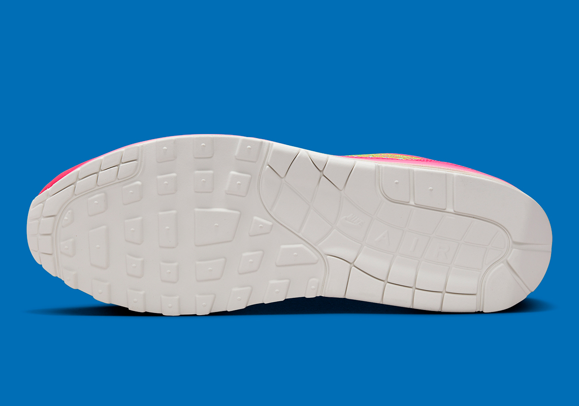 Nike Air Max 1 Familia - Mẫu Giày Lấy Cảm Hứng từ Día de Muertos - 16