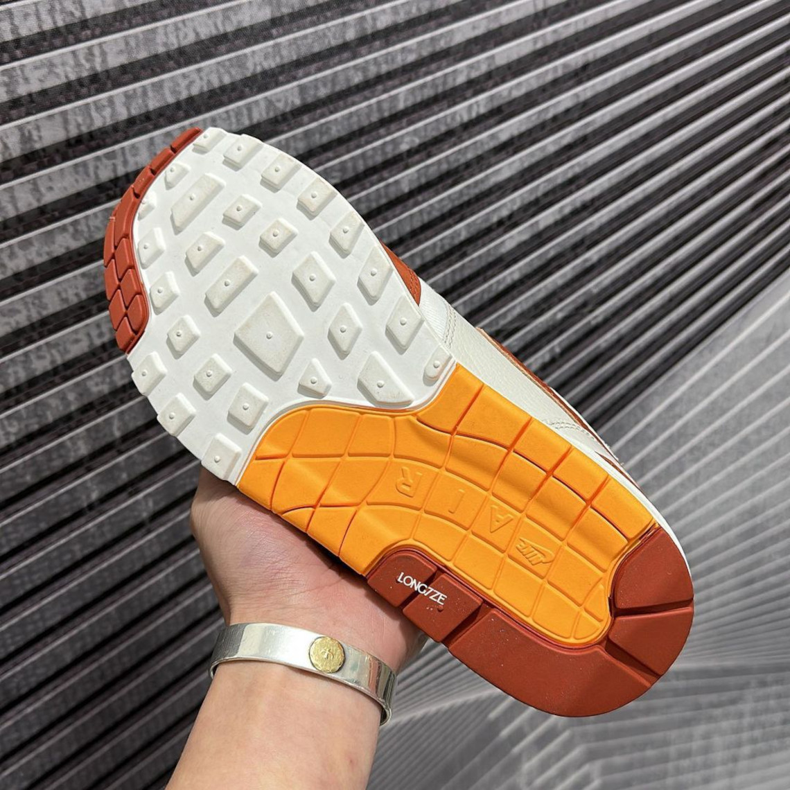 Nike Air Max 1 giới thiệu màu sắc mới cho mùa thu năm nay - 8