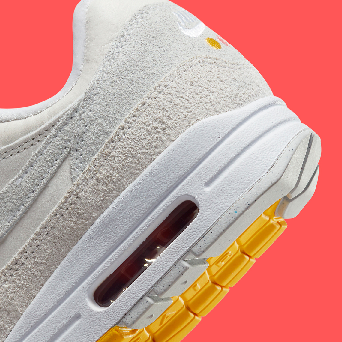 Nike Air Max 1 Pom Pom Polka Dot cho mùa đông 2022 này - 9