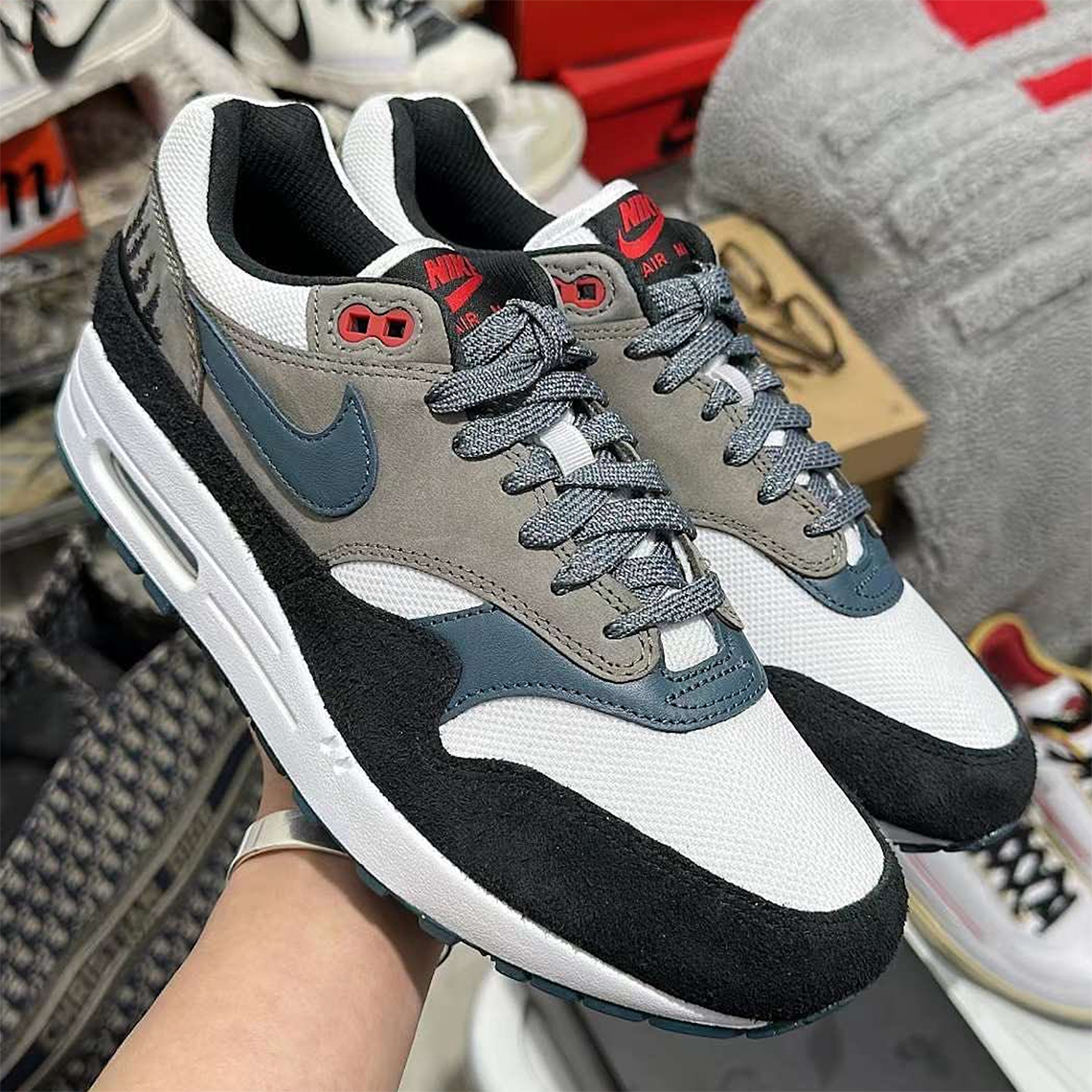 Nike Air Max 1 PRM Slate Blue: Thiết kế mới nhất cho kỷ niệm 35 năm của biểu tượng sneaker. - 2