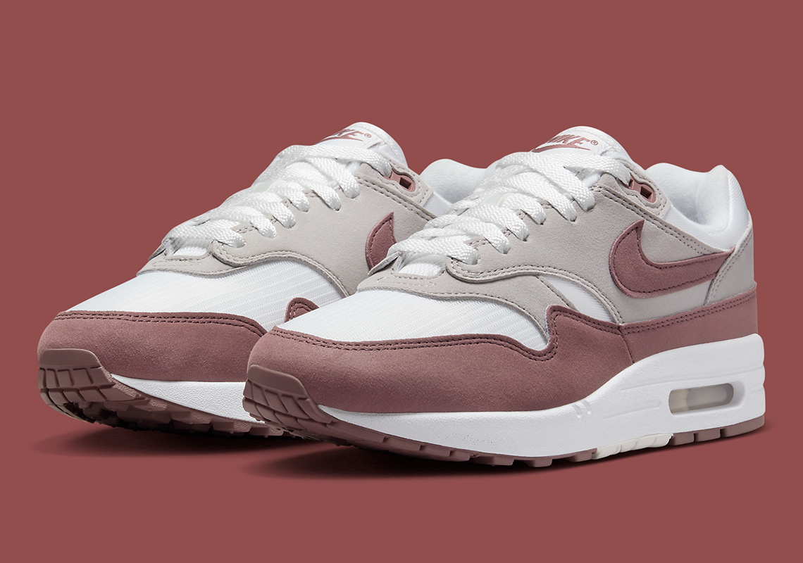 Nike Air Max 1 'Smokey Mauve' - Phong Cách Thu Độc Đáo Cho Sneakerheads - 2