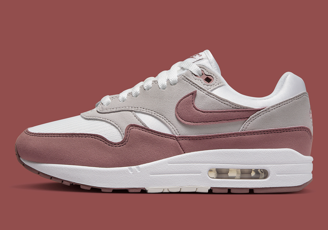 Nike Air Max 1 'Smokey Mauve' - Phong Cách Thu Độc Đáo Cho Sneakerheads