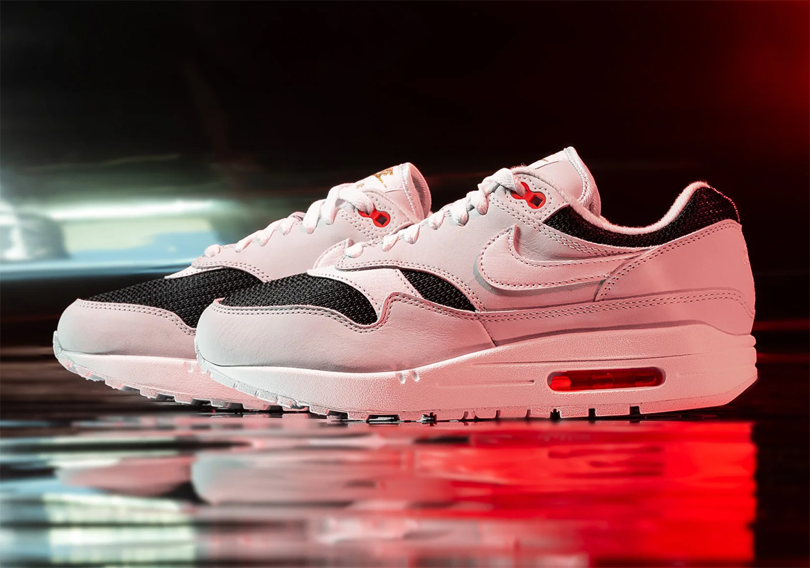 Nike Air Max 1 'Urawa': Sự Tôn Vinh Cho Câu Lạc Bộ Bóng Đá J League - 1