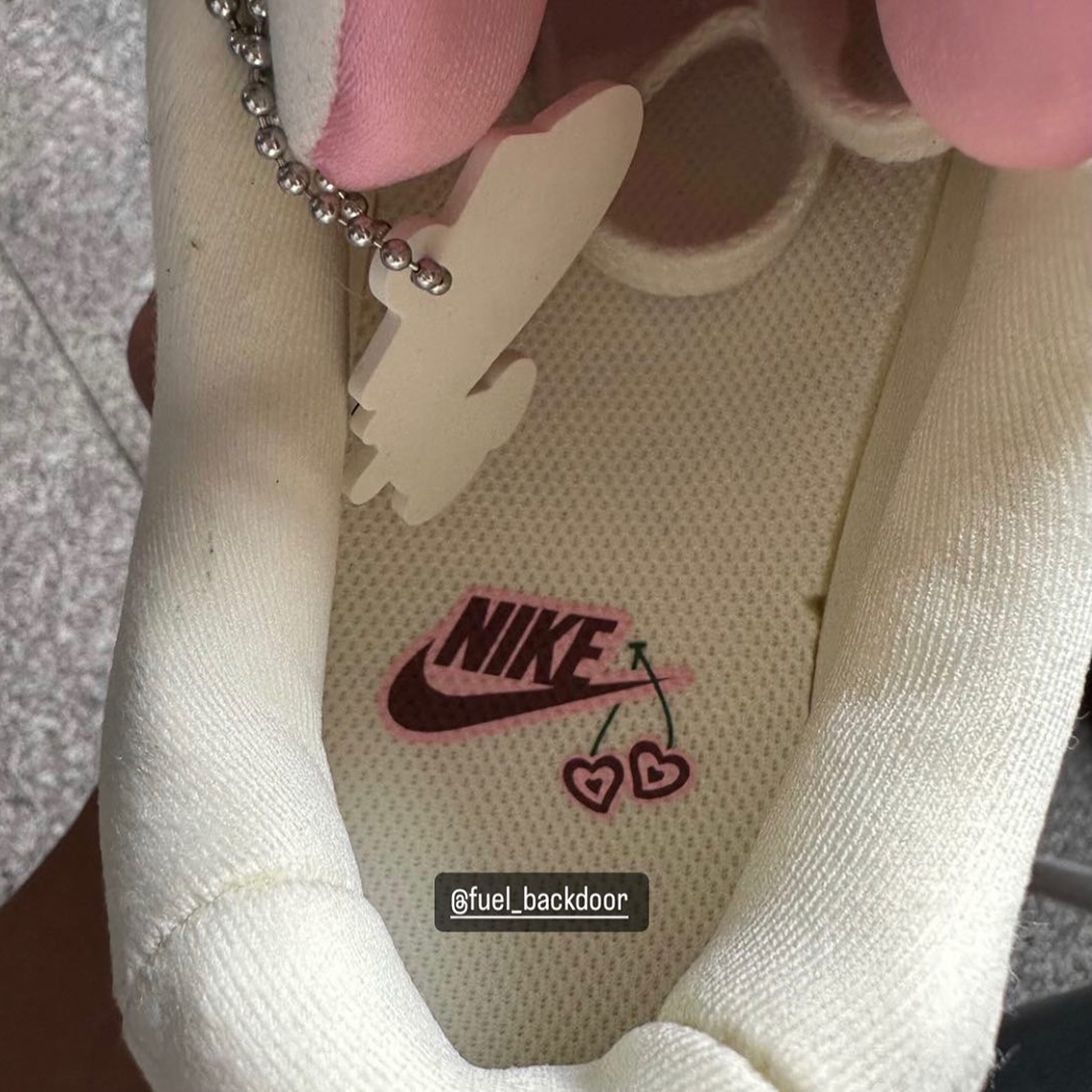 Nike Air Max 90 Futura kết hợp màu sắc Ngày lễ tình nhân của riêng mình - 3