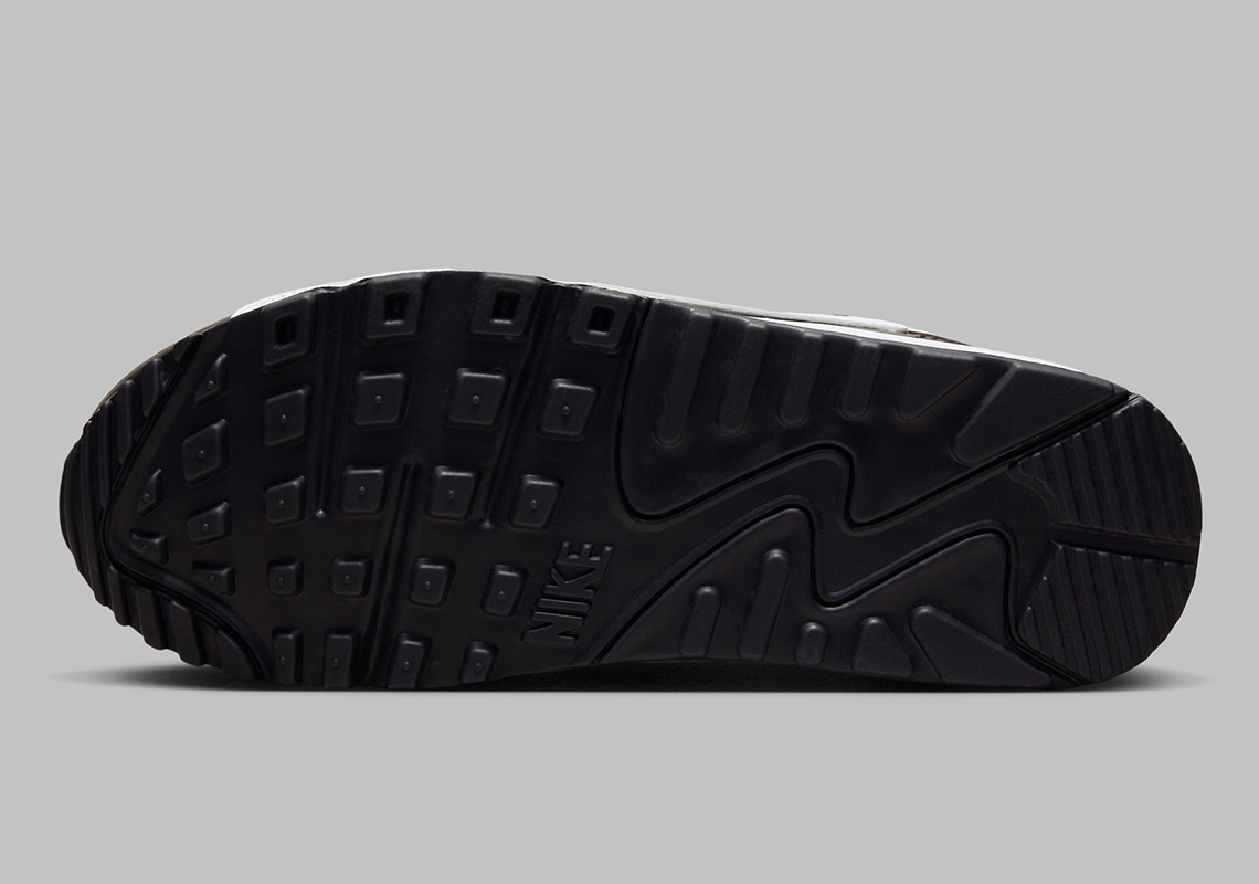 Nike Air Max 90 Futura: Sự kết hợp đột phá giữa minimalism và futurism - 7