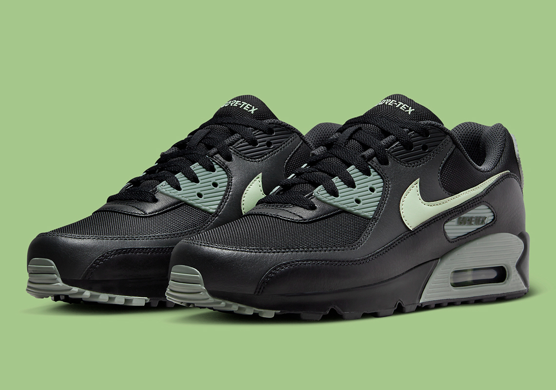 Nike Air Max 90 GORE-TEX - Phiên bản mới với tính năng chống nước hấp dẫn. - 4