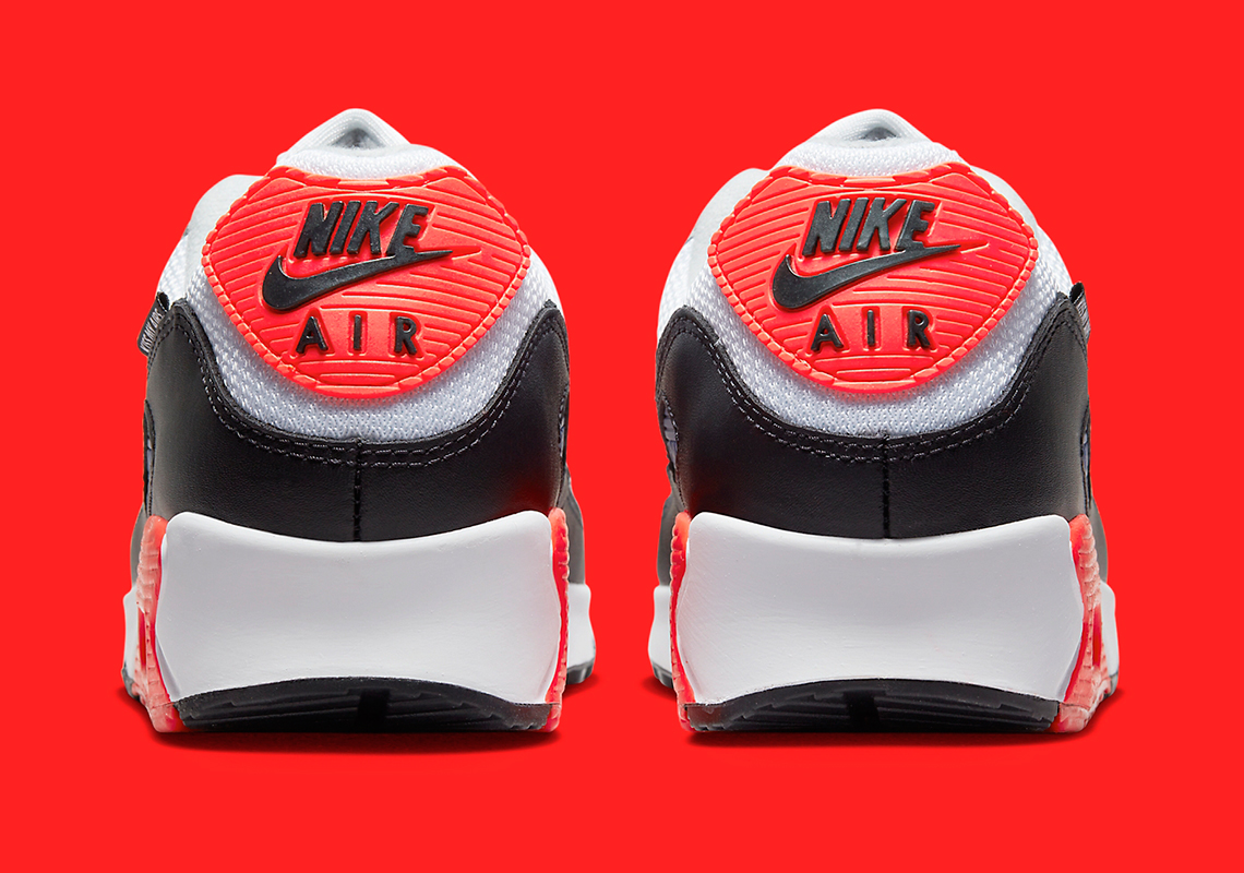 Nike Air Max 90 Kiss My Airs in Safari Print với tông màu hồng ngoại - 5