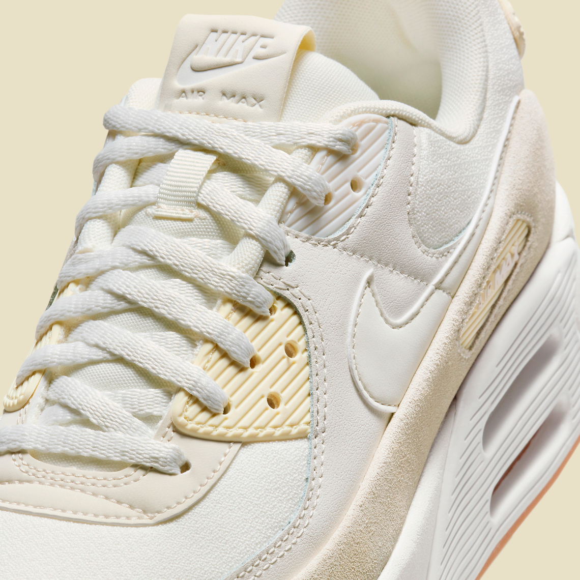 Nike Air Max 90 Platform Pale Vanilla: Thiết Kế Mới Độc Đáo Cho Mùa Xuân! - 14