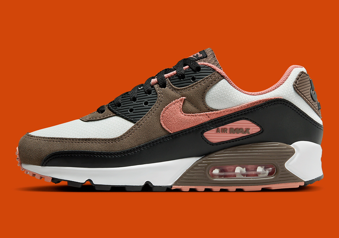 Nike Air Max 90 - Sự kết hợp độc đáo của thiết kế mới và sự sáng tạo không ngừng