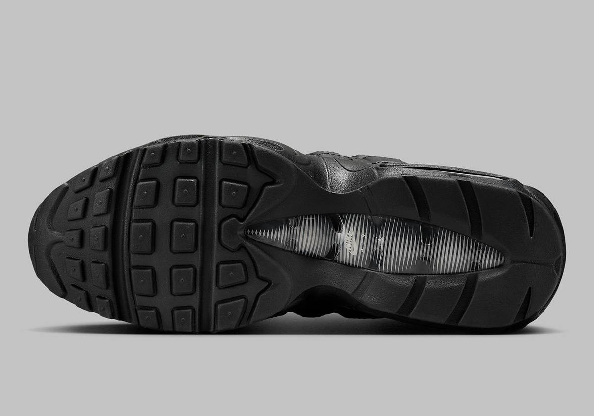 Nike Air Max 95: Bản Phối Màu Đen Độc Đáo Cho Trẻ Em - 5
