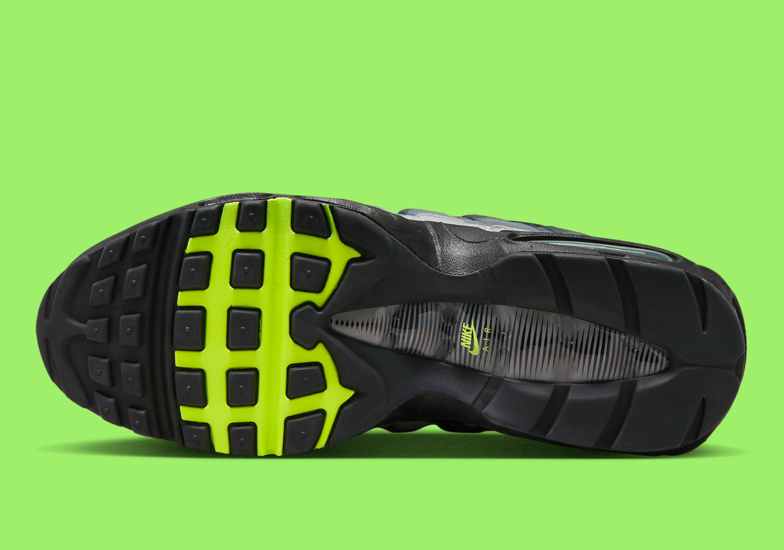Nike Air Max 95 Neon phiên bản mới: Sự kết hợp tinh tế giữa cổ điển và hiện đại! - 7