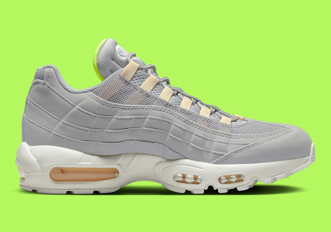 Nike Air Max 95 tái xuất hiện với màu xám và màu be - 3