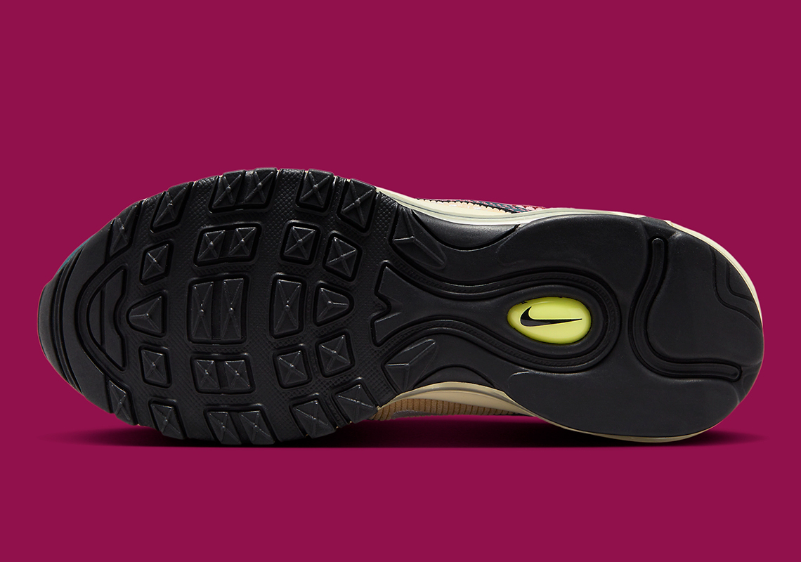 Nike Air Max 97 Corduroy and Cursive: Phong cách mới đầy màu sắc cho mùa hè! - 6