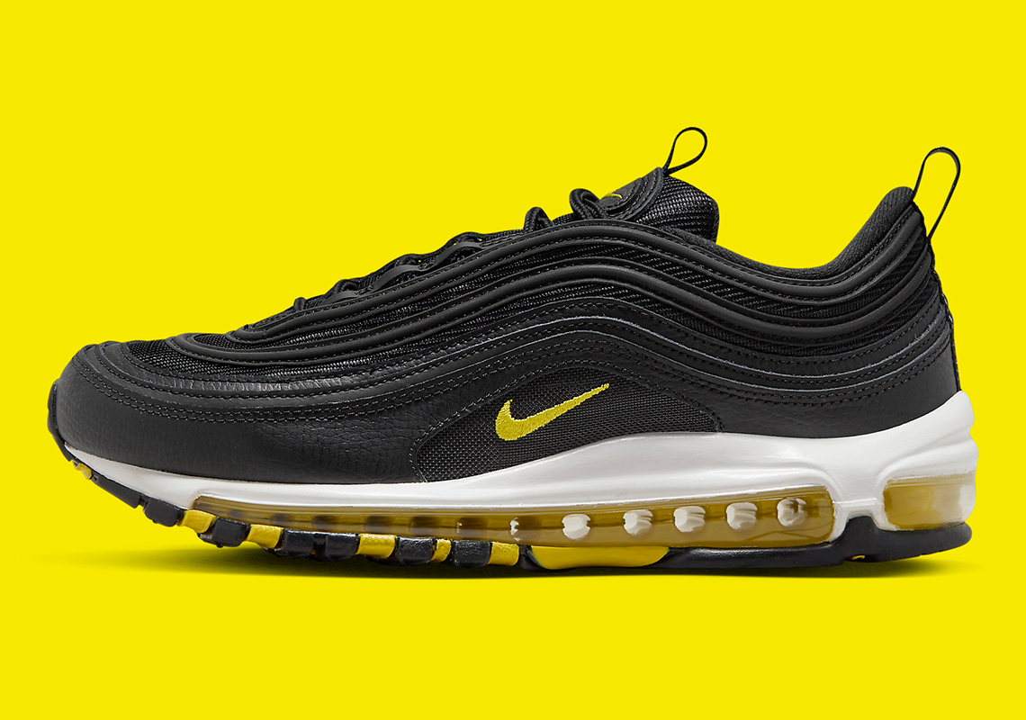 Nike Air Max 97 'Đen/Vàng': Phiên bản mới táo bạo với gam màu đen và vàng! - 2