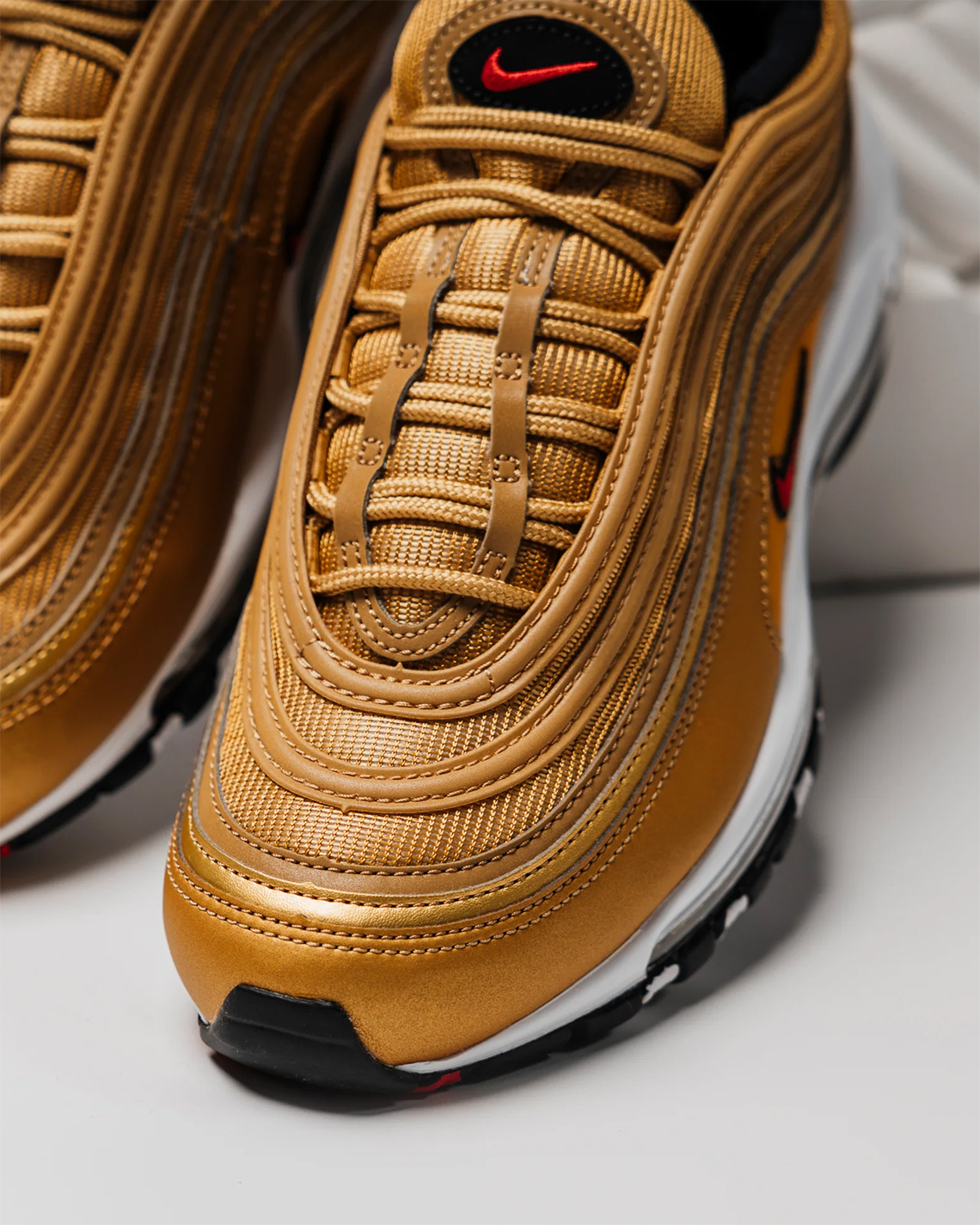 Nike Air Max 97 Gold Bullet quay trở lại cho ngày Air Max Day 2022 - 4