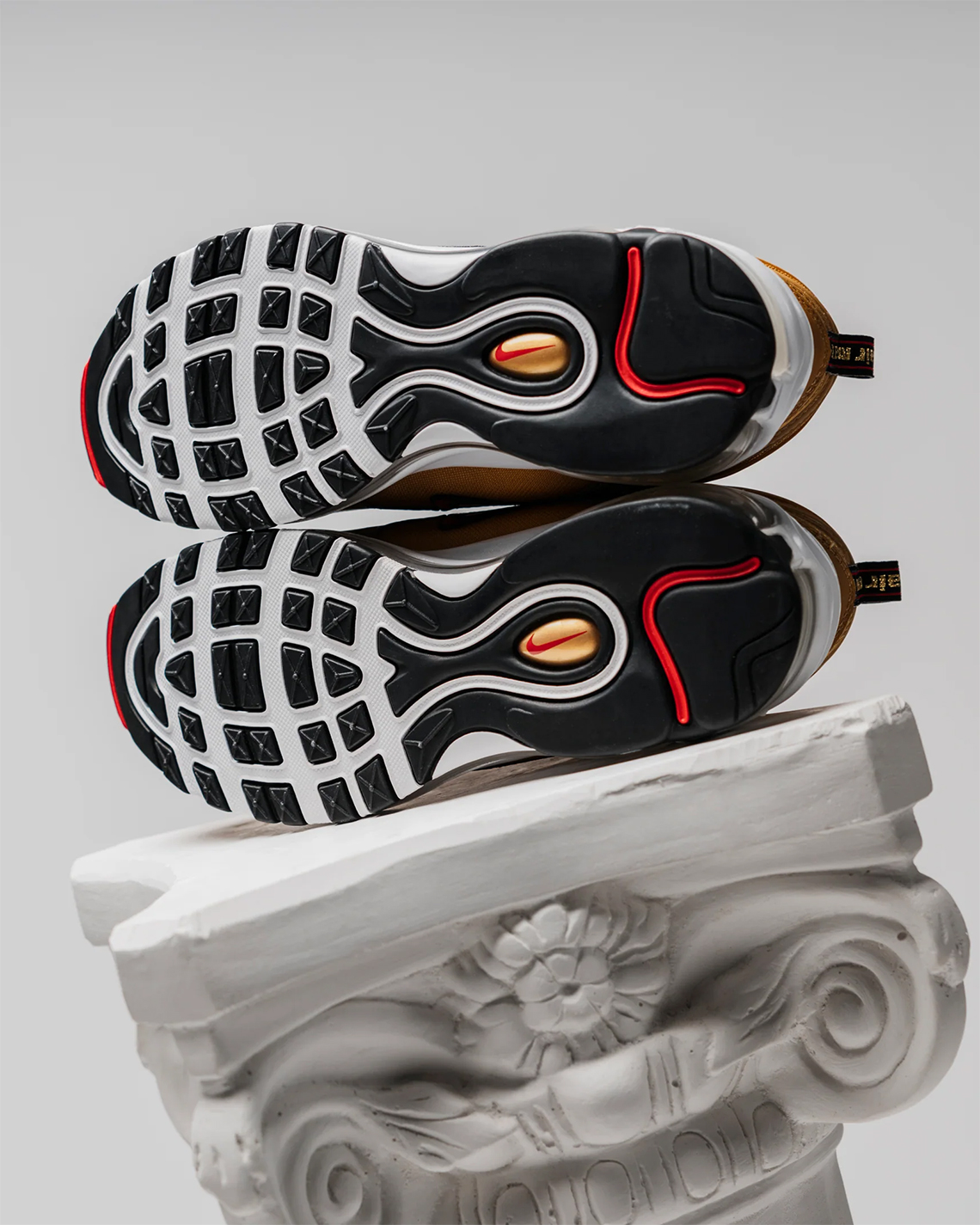 Nike Air Max 97 Gold Bullet quay trở lại cho ngày Air Max Day 2022 - 5