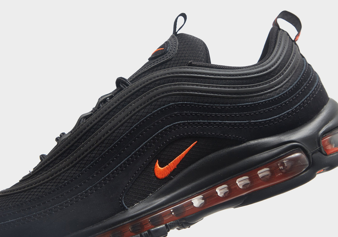 Nike Air Max 97 Halloween: Sắc đen chủ đạo với chi tiết màu cam sặc sỡ - 4