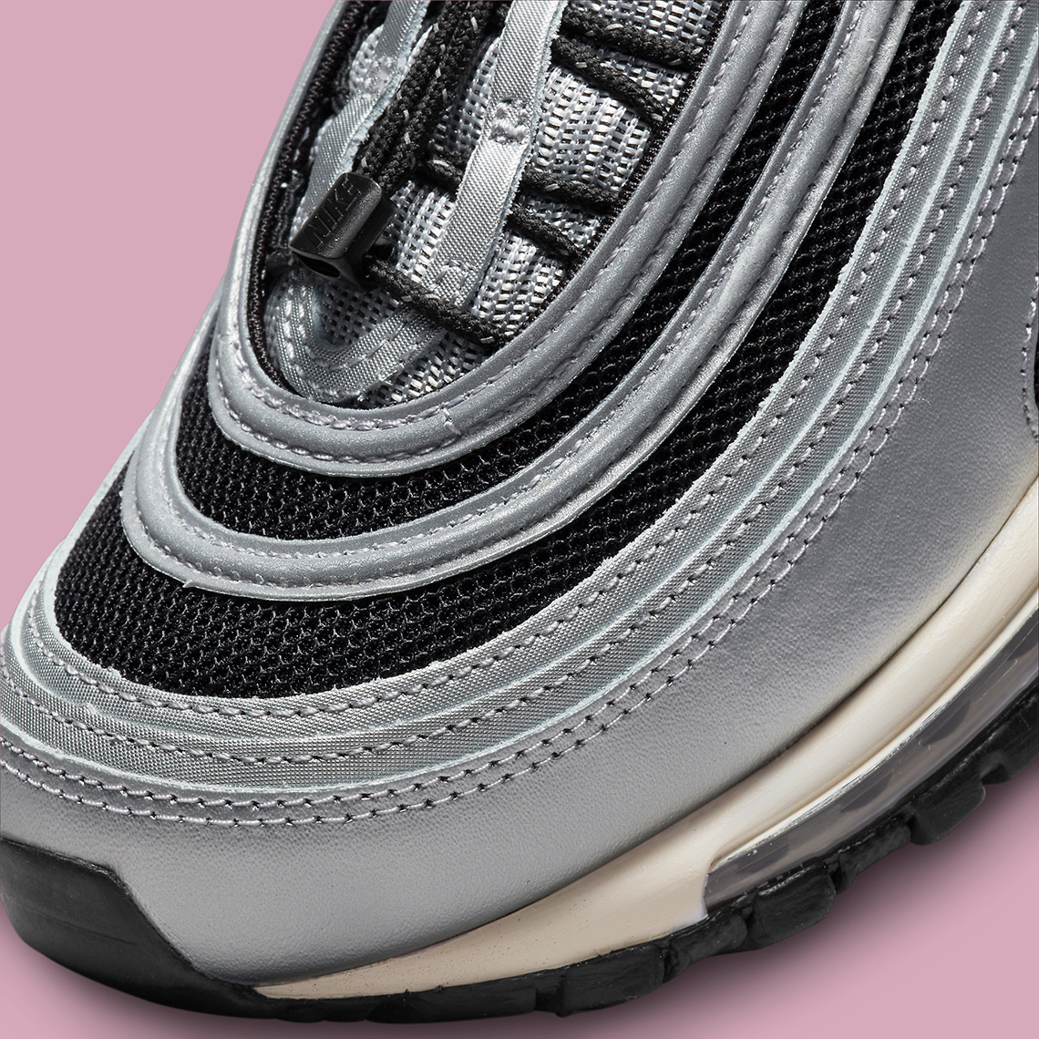 Nike Air Max 97 Toggle nổi bật với màu đen và bạc - 7
