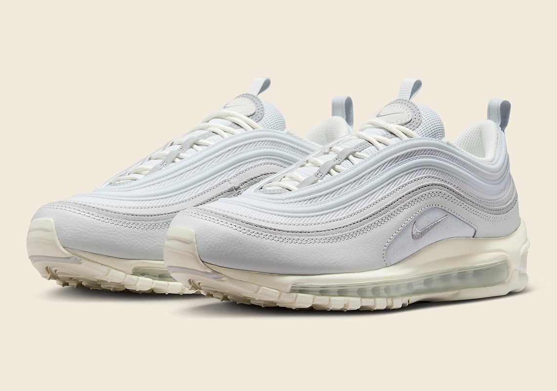 Nike Air Max 97 xuất hiện với màu Pure Platinum And Sail - 1