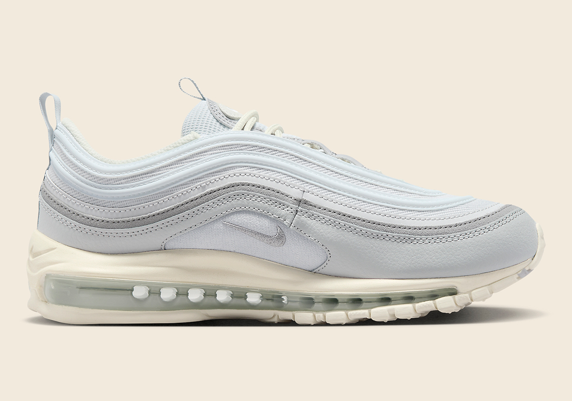 Nike Air Max 97 xuất hiện với màu Pure Platinum And Sail - 3