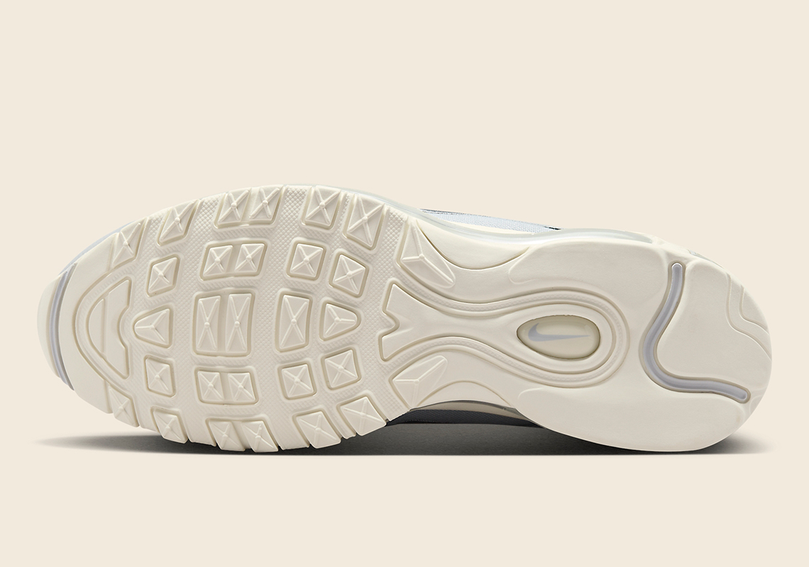 Nike Air Max 97 xuất hiện với màu Pure Platinum And Sail - 5