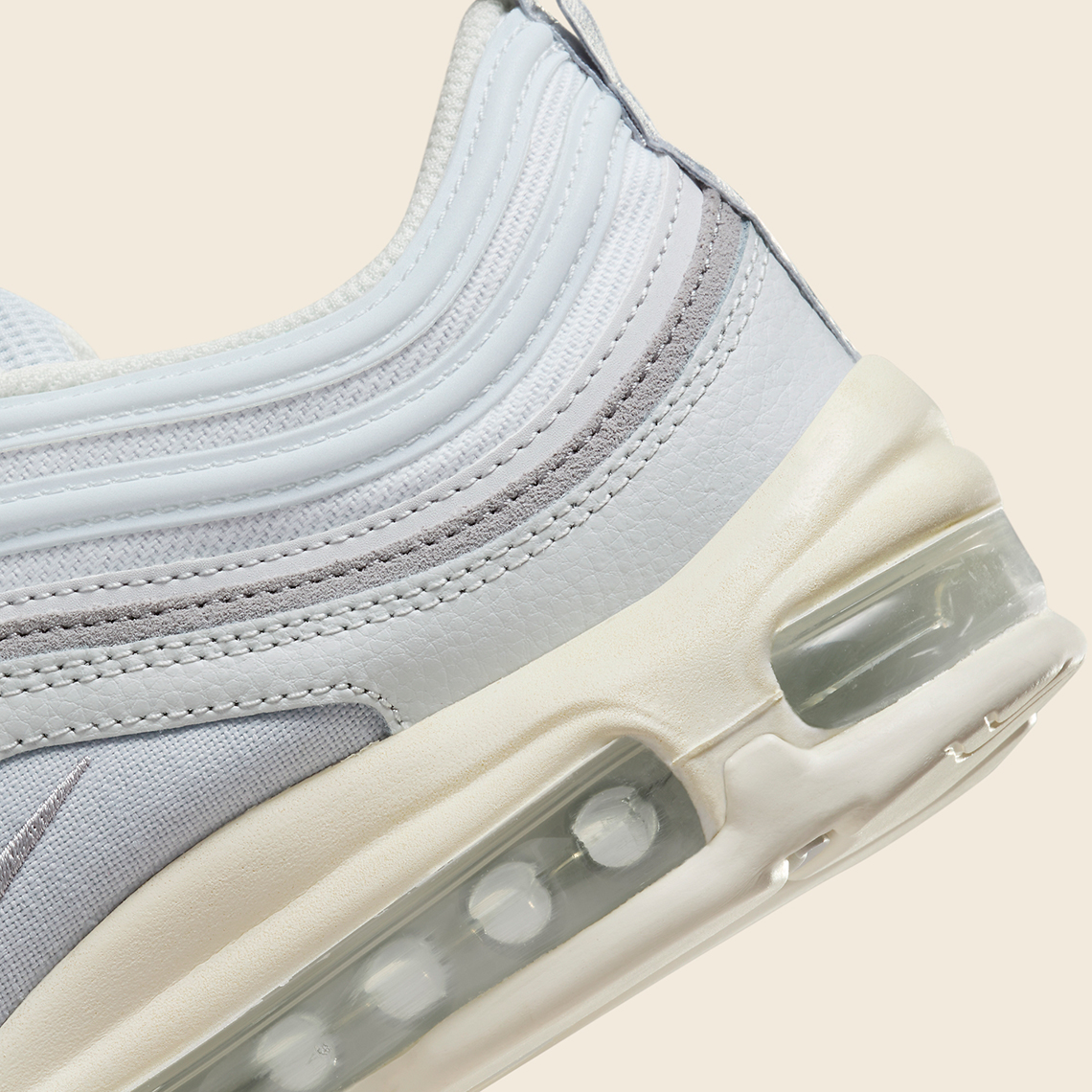 Nike Air Max 97 xuất hiện với màu Pure Platinum And Sail - 7