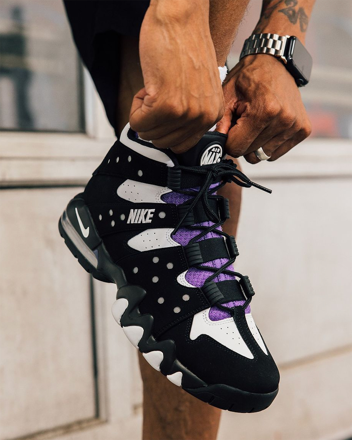 Nike Air Max CB 94 'Black/Pure Purple/White': Trở Lại Thập Kỷ 90 - 2