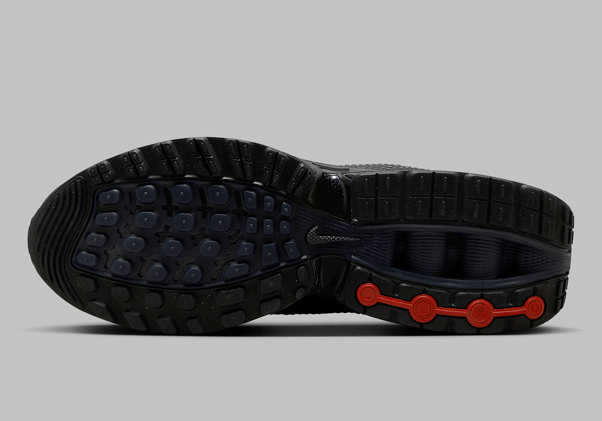 Nike Air Max Dn 'Triple Black': Sự Lôi Cuốn Đặc Biệt - 5