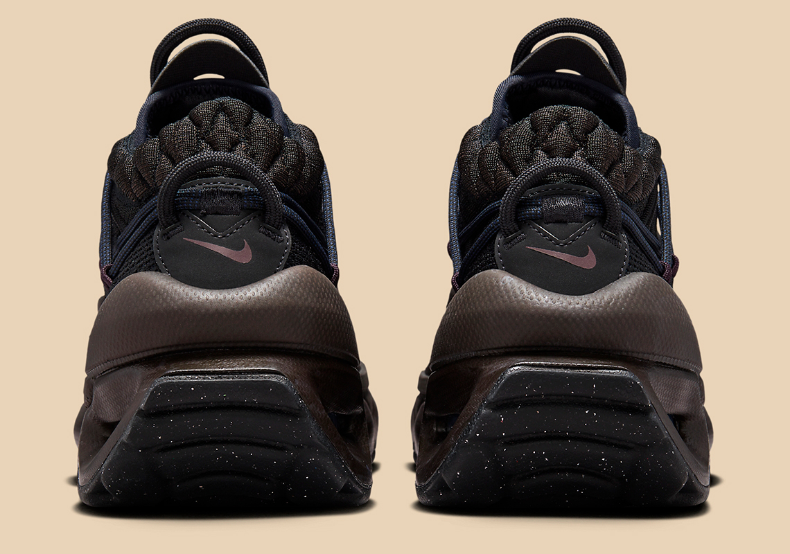 Nike Air Max Flyknit Venture Black/Velvet Brown: Đồng hành đầy phiêu lưu - 15