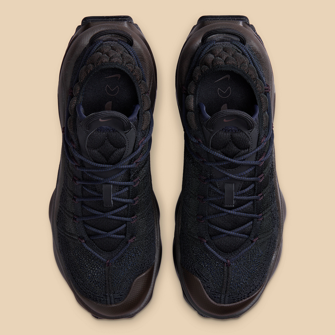 Nike Air Max Flyknit Venture Black/Velvet Brown: Đồng hành đầy phiêu lưu - 5