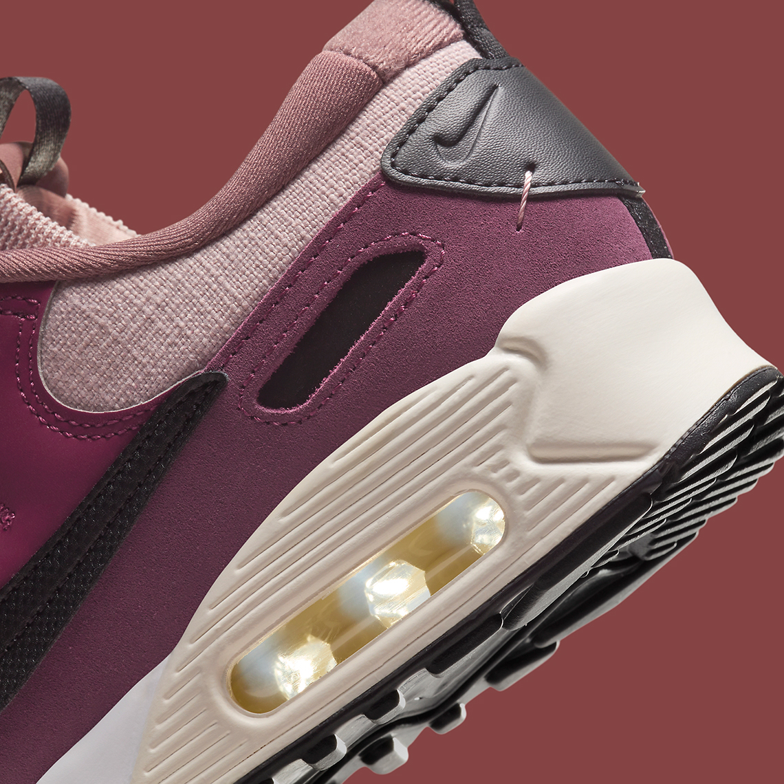 Nike Air Max Futura 'Plum Eclipse': Màu Sắc Sang Trọng Cho Bản Cập Nhật Mới - 8
