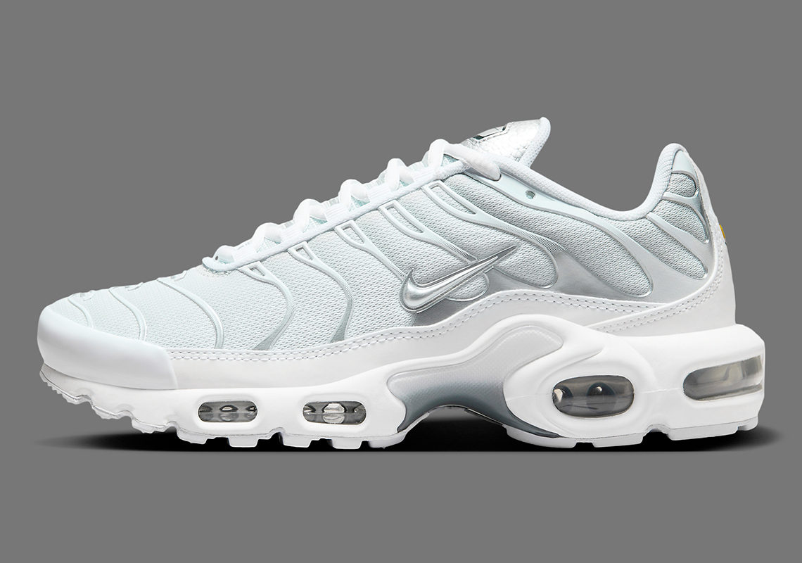 Nike Air Max Plus: 25 năm huyền thoại vẫn thịnh hành trong giới yêu thích Air Max! - 1