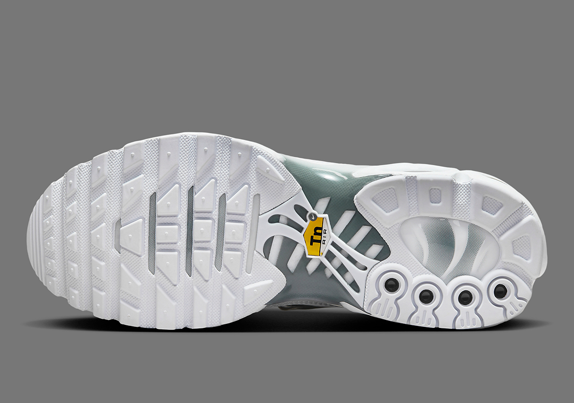 Nike Air Max Plus: 25 năm huyền thoại vẫn thịnh hành trong giới yêu thích Air Max! - 6