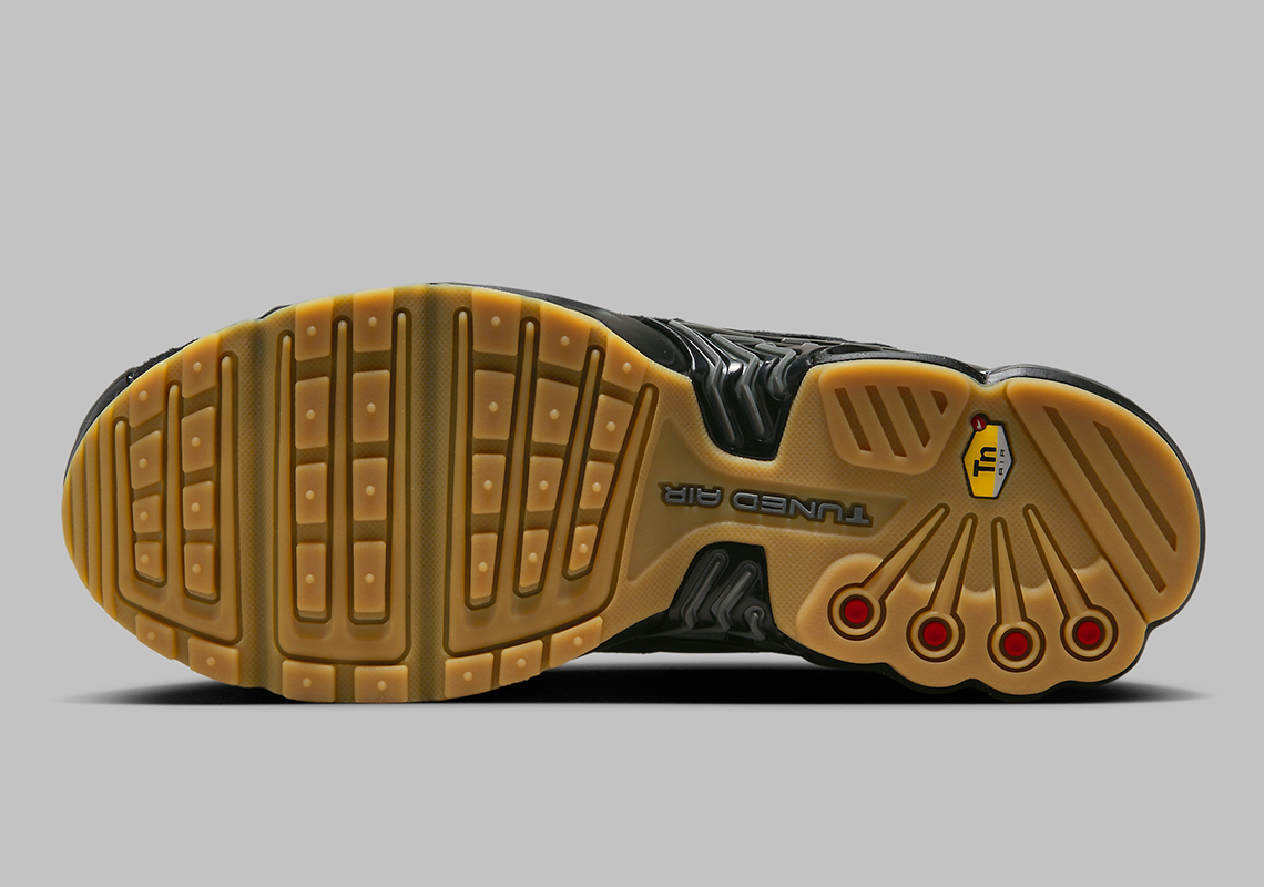 Nike Air Max Plus 3 Black/Gum: Sự hòa quyện tinh tế của màu đen và màu nâu! - 5